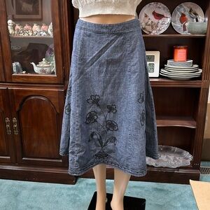 J Jill light Denim Emroibered Skirt